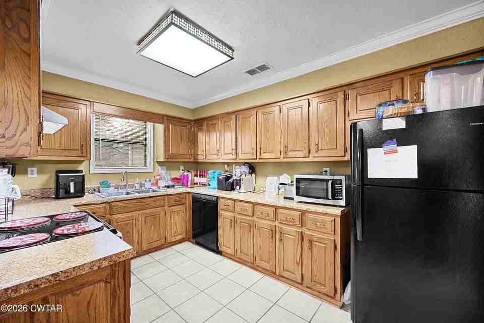 25 Chatwood Cv #NA - Photo 6 of 16