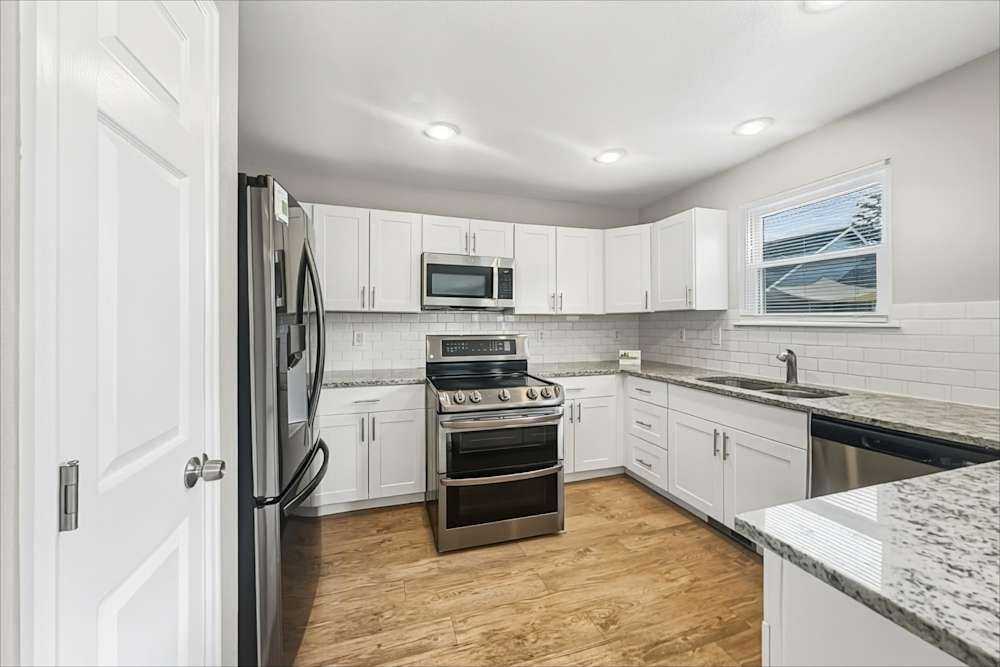 1950 N Kessler St #NA - Photo 4 of 5