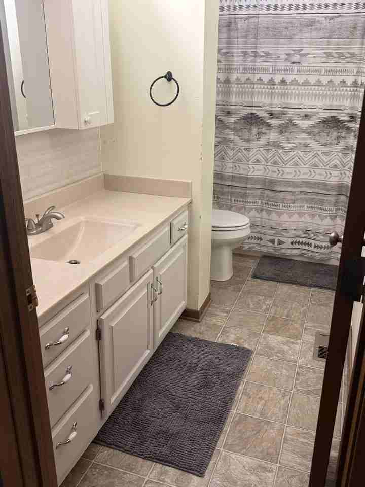 823 S Elm St #NA - Photo 3 of 10