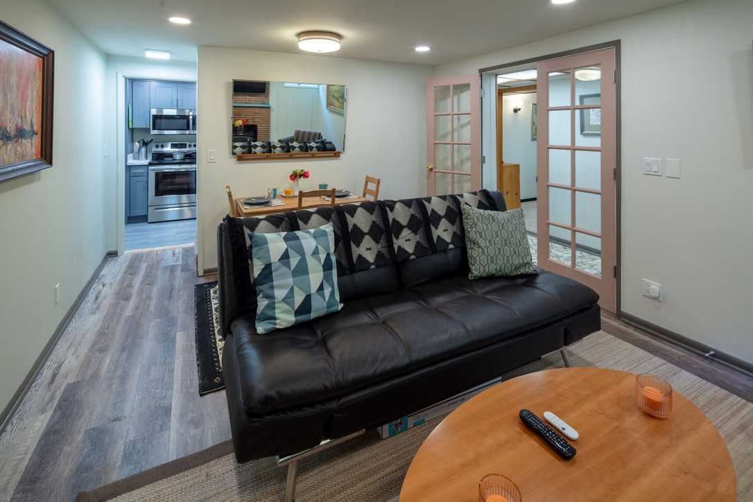 5046 48th Ave Sw - Photo 2 of 10