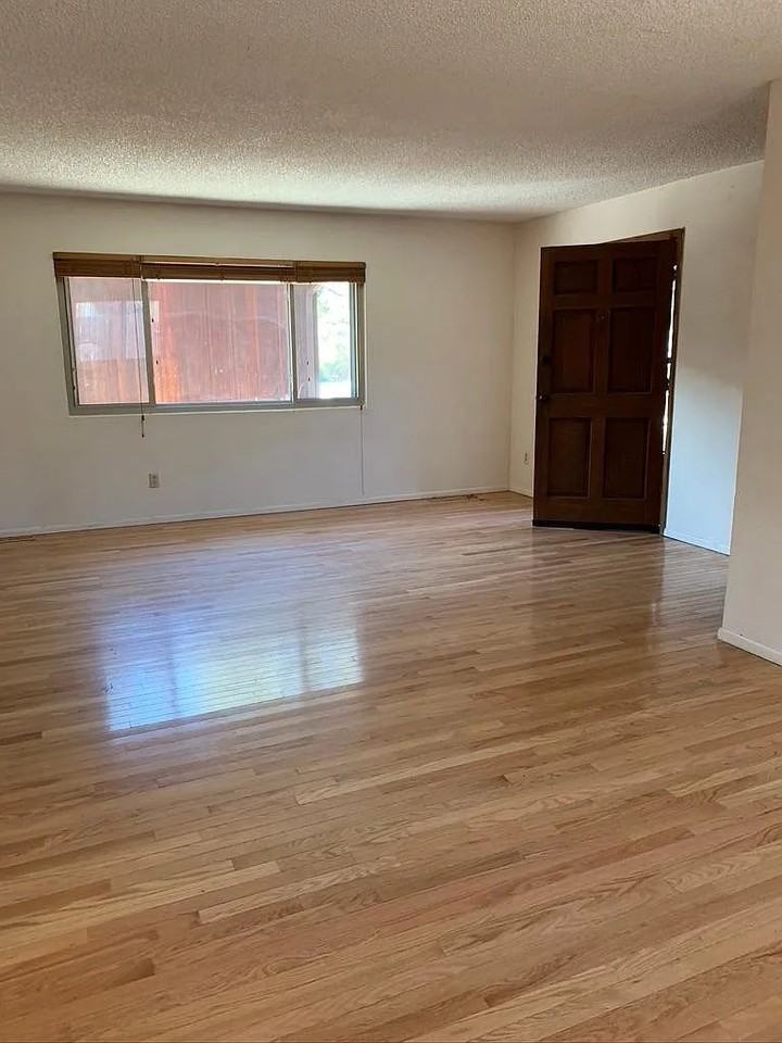 Pierce Dr #111 - Photo 4 of 15