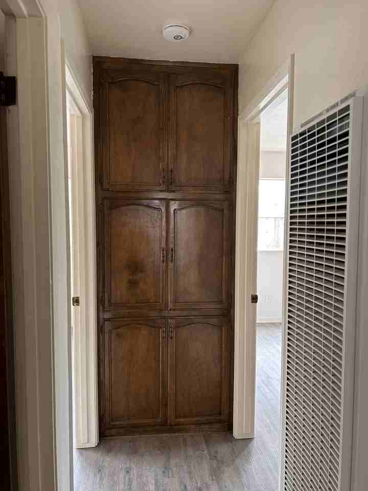 340 N 3rd St #B - Photo 5 of 13