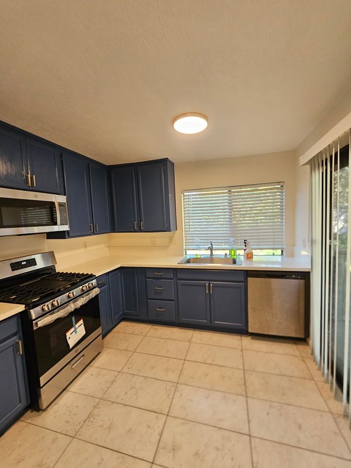 104 Avenida Las Brisas #D - Photo 4 of 17