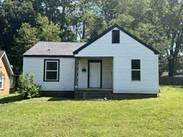 featured image of 906 N Royal St #NA