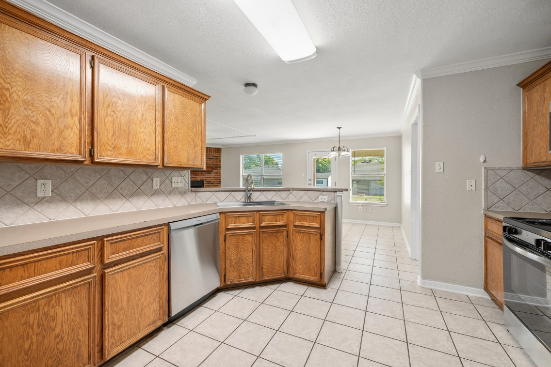 120 Cedar Ridge Dr #NA - Photo 7 of 28