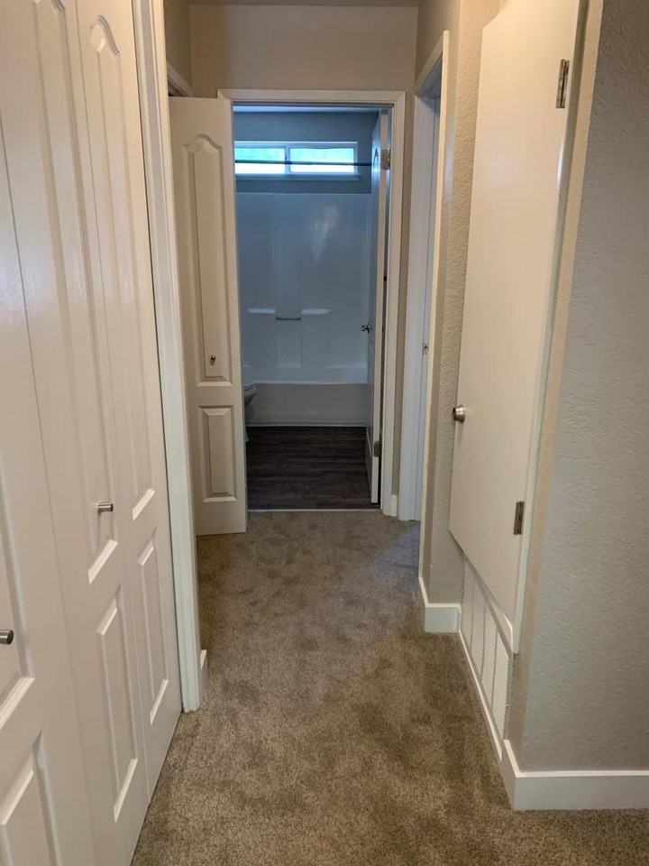 3400 Coffee Rd - Photo 4 of 14