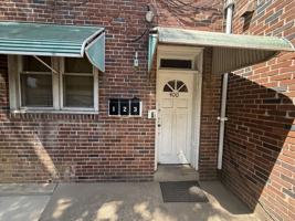 featured image of 400 N Springfield Rd