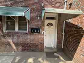 400 N Springfield Rd - Photo 1 of 1