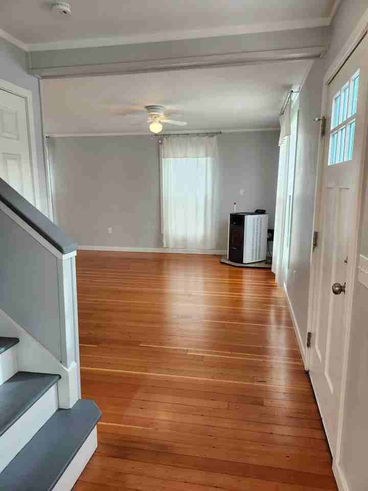 1014 Perkins Ave - Photo 5 of 29