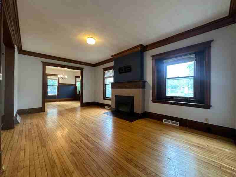 3145 5th Ave S #0 - Photo 5 of 31