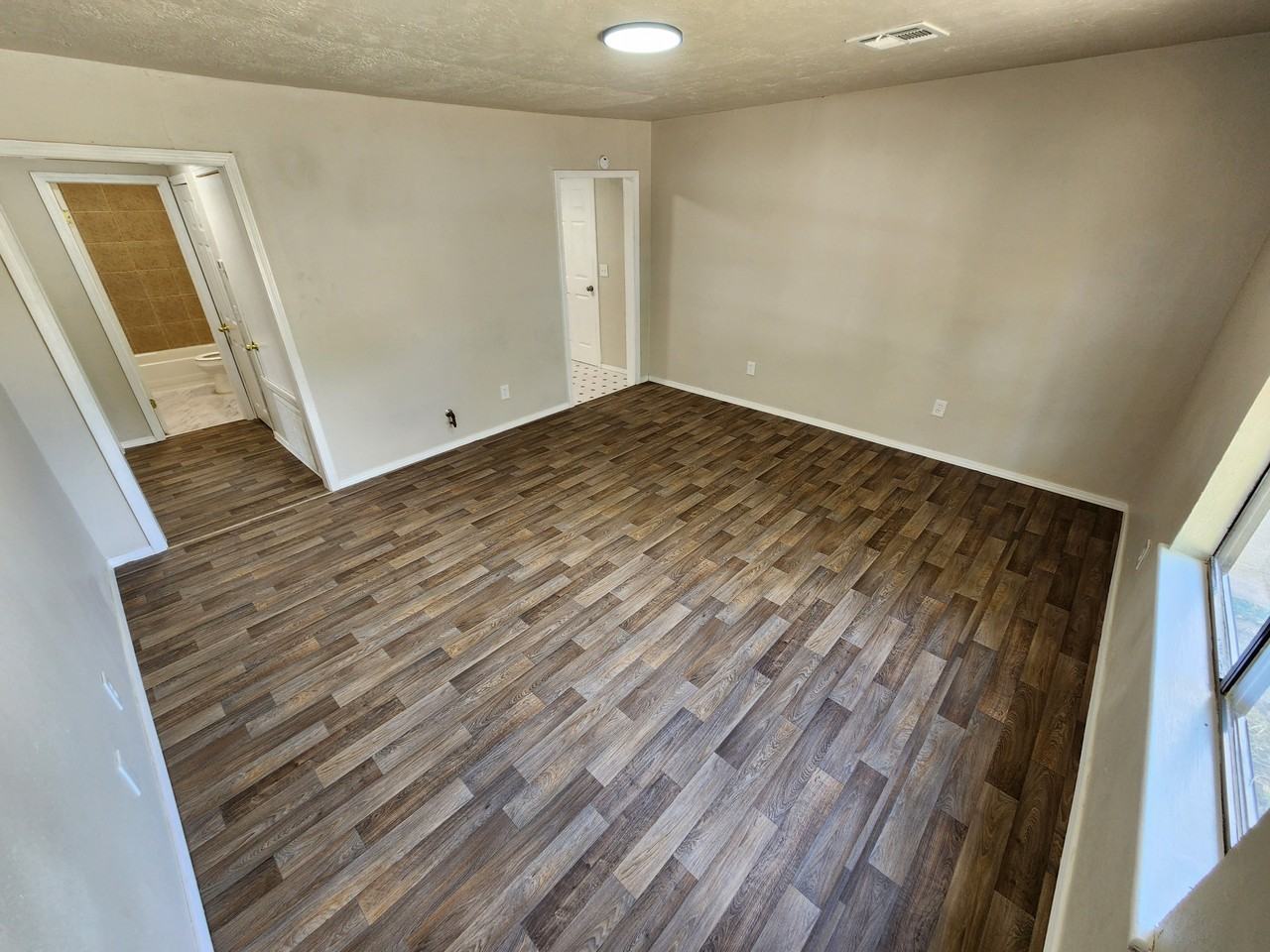 315 S Cherry St #1 - Photo 2 of 10
