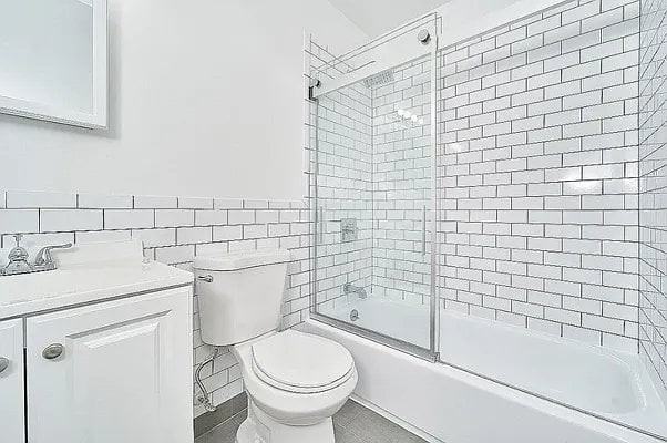 150 Manhattan Ave #4C - Photo 6 of 11