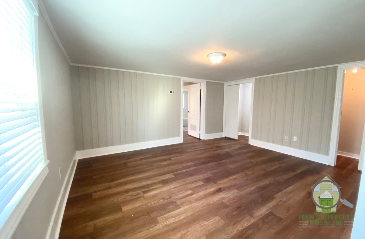 108 Central Ave #C - Photo 2 of 8