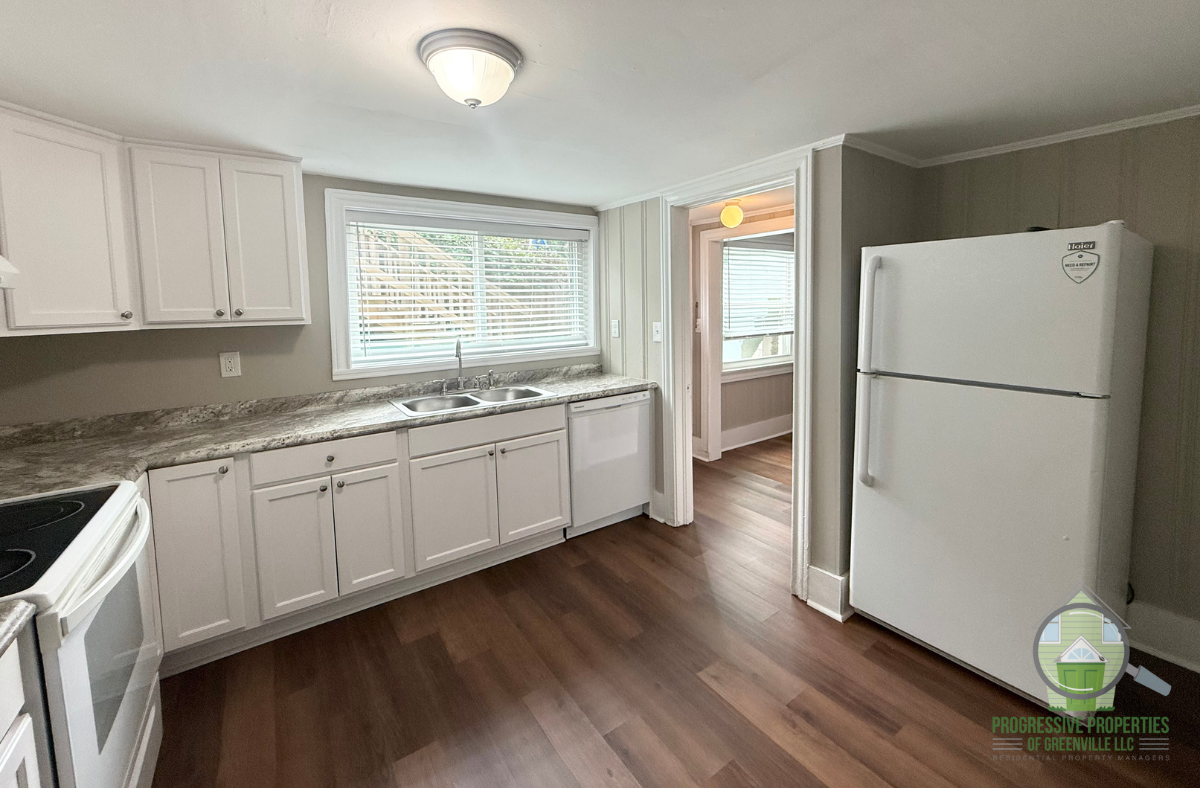 108 Central Ave #C - Photo 3 of 8