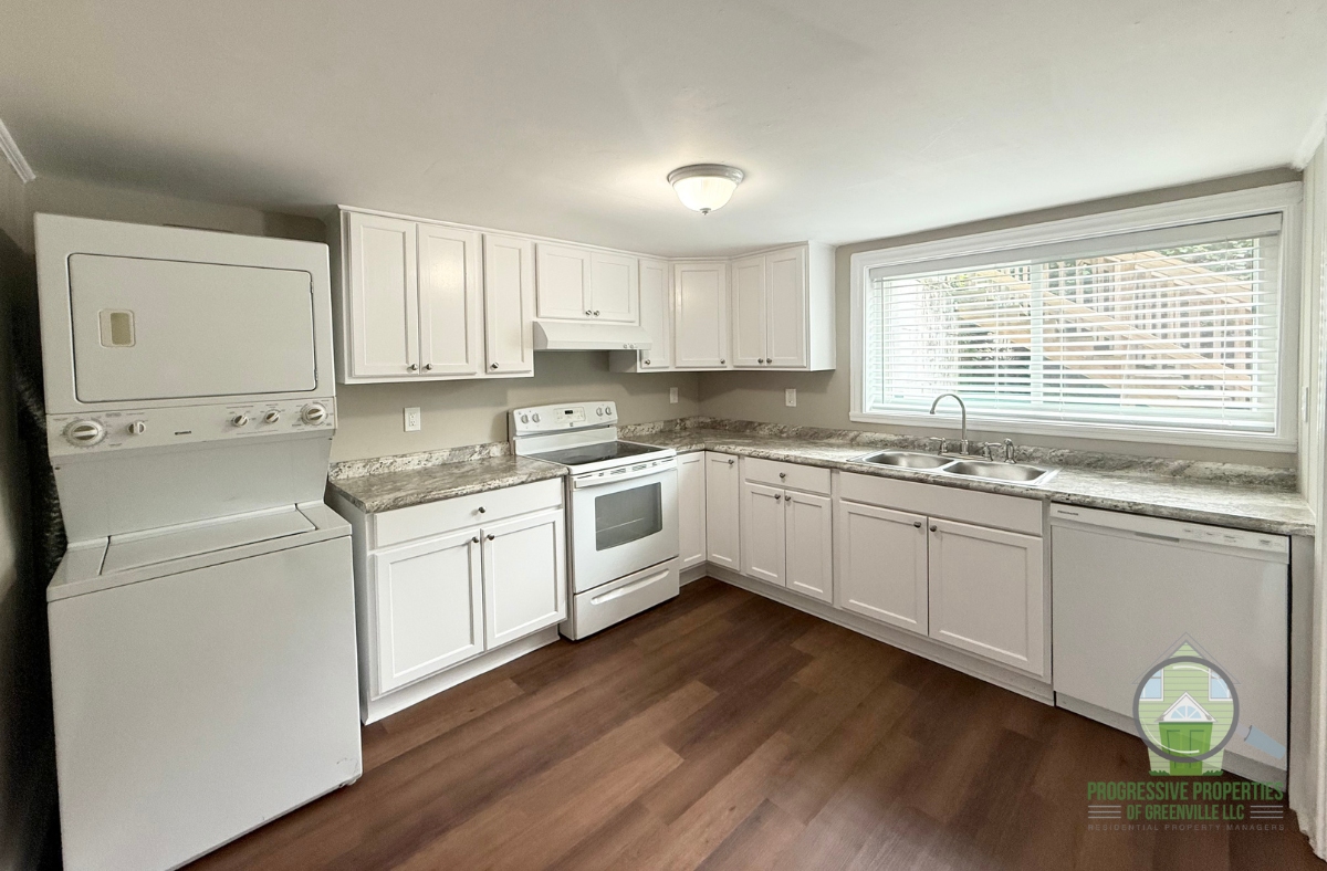 108 Central Ave #C - Photo 4 of 8