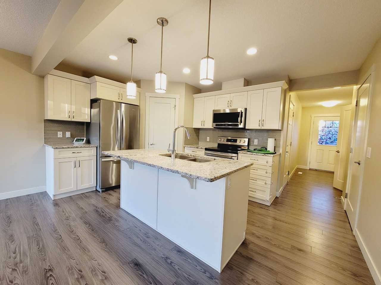 1724 167 St Sw - Photo 2 of 19