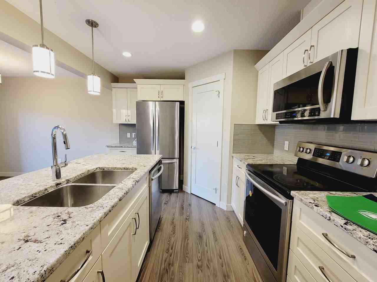 1724 167 St Sw - Photo 5 of 19