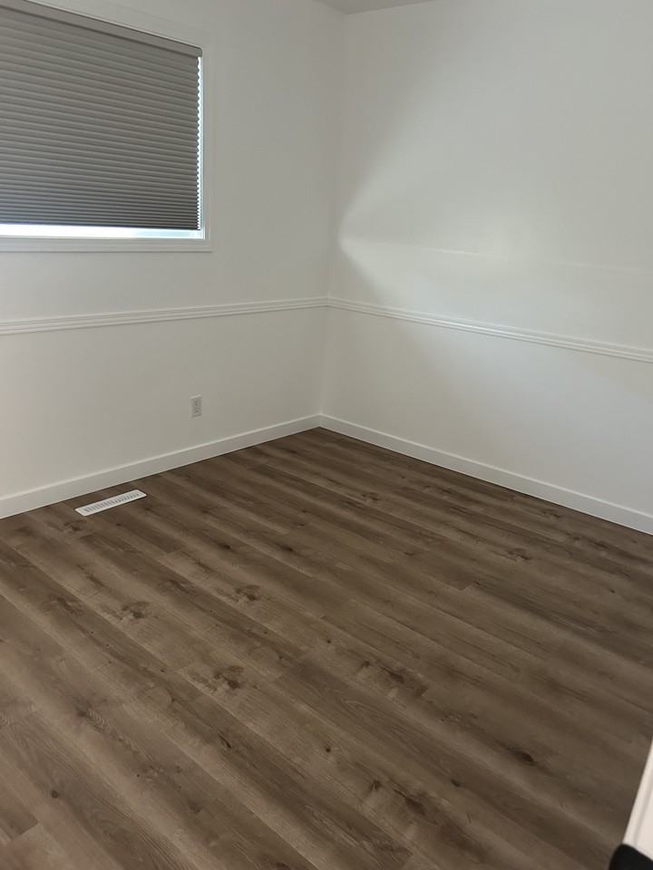 4615 117a St Nw - Photo 6 of 24