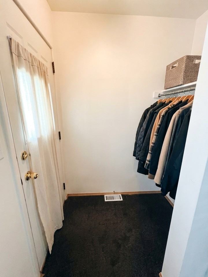 3221 19 Ave Se - Photo 2 of 8
