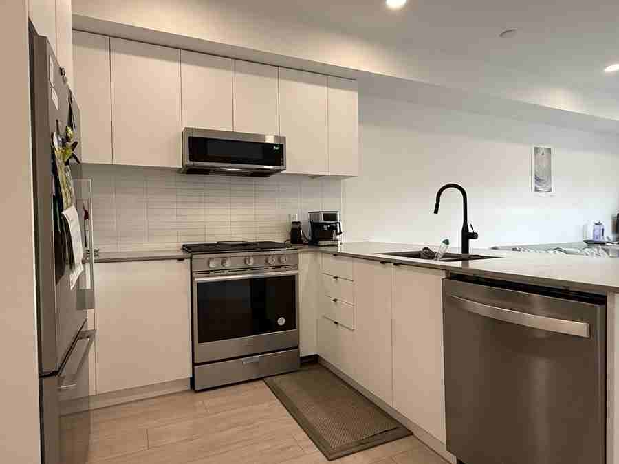 2345 Rindall Ave - Photo 4 of 24