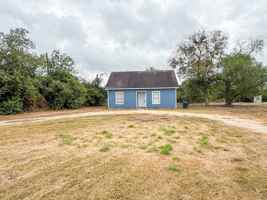 featured image of 300 Schmucks Rd #1