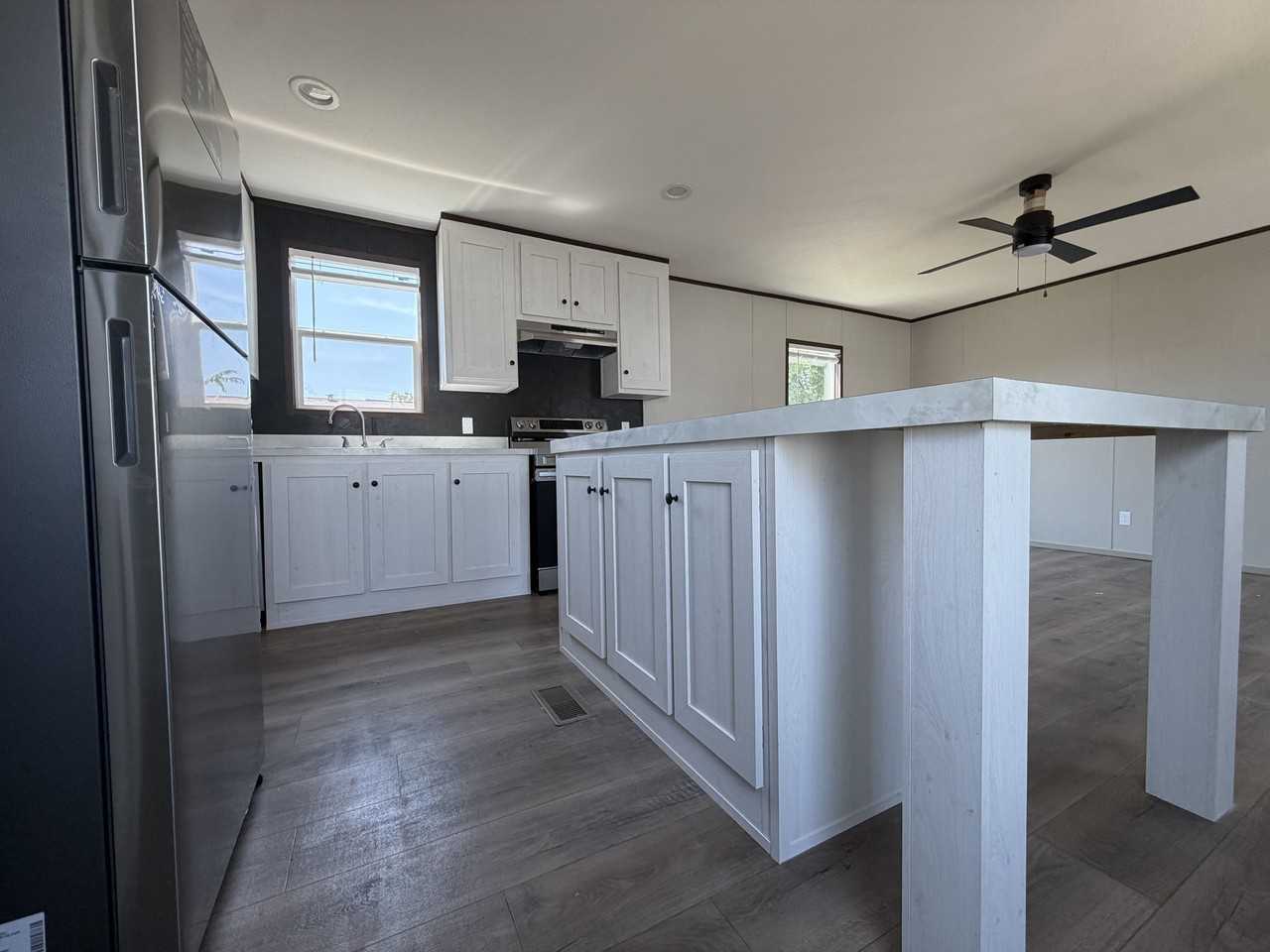 709 N Collins Fwy #22 - Photo 6 of 24