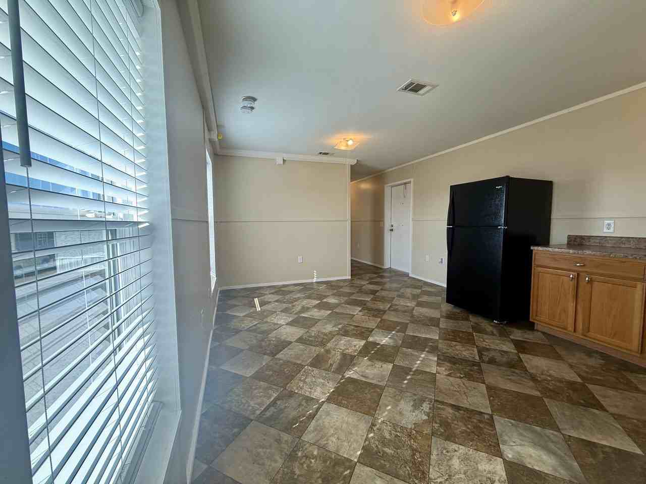 709 N Collins Fwy #156 - Photo 3 of 34