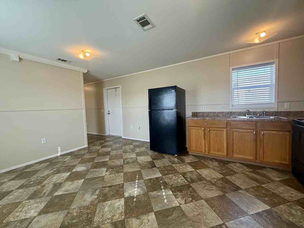 709 N Collins Fwy #156 - Photo 4 of 34