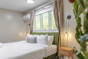 featured image of 1775 Harbor Rd