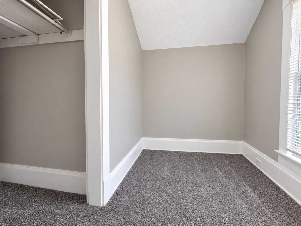 6215 Carpenter Ave - Photo 6 of 9
