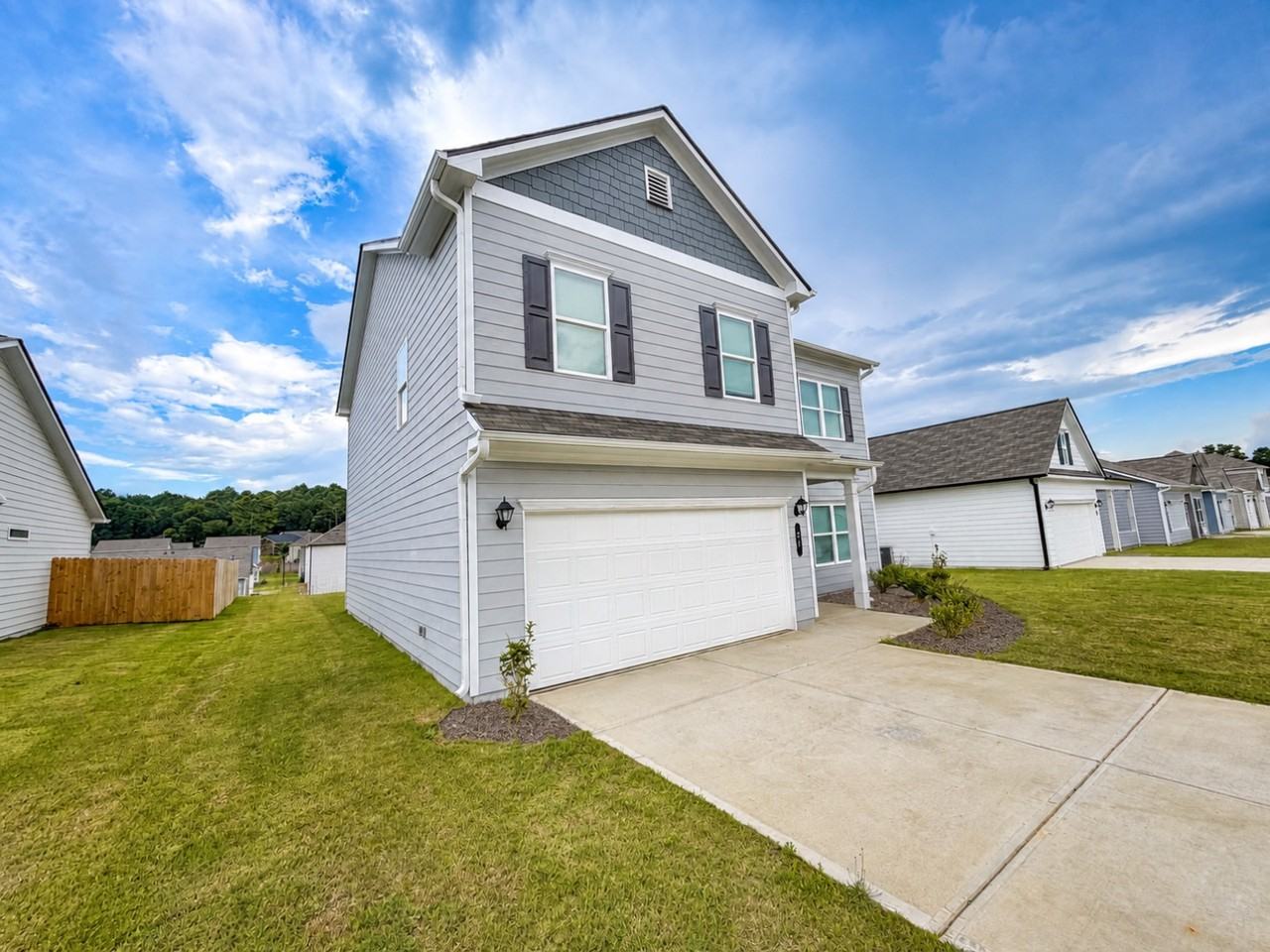 26 Busby Dr Se - Photo 3 of 20