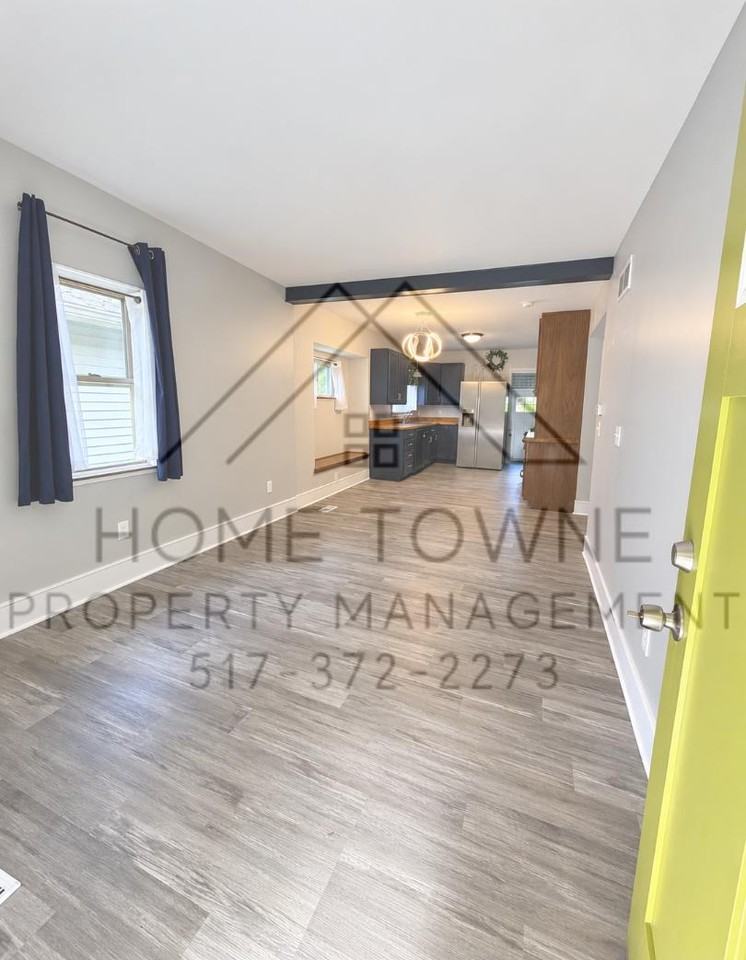 1635 Indiana Ave - Photo 7 of 11