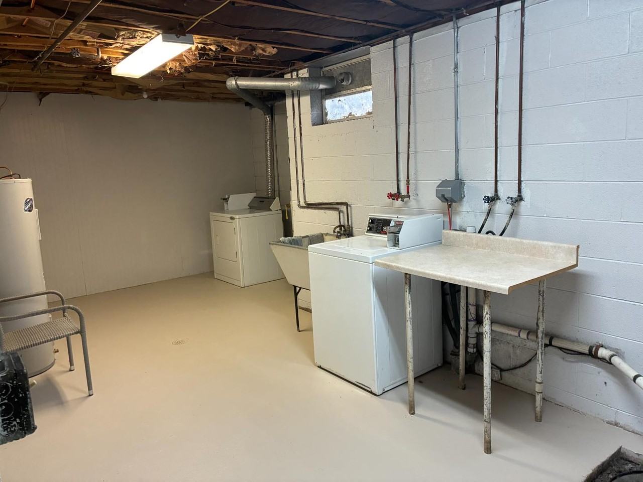 505 East College Street - Photo 3 of 8