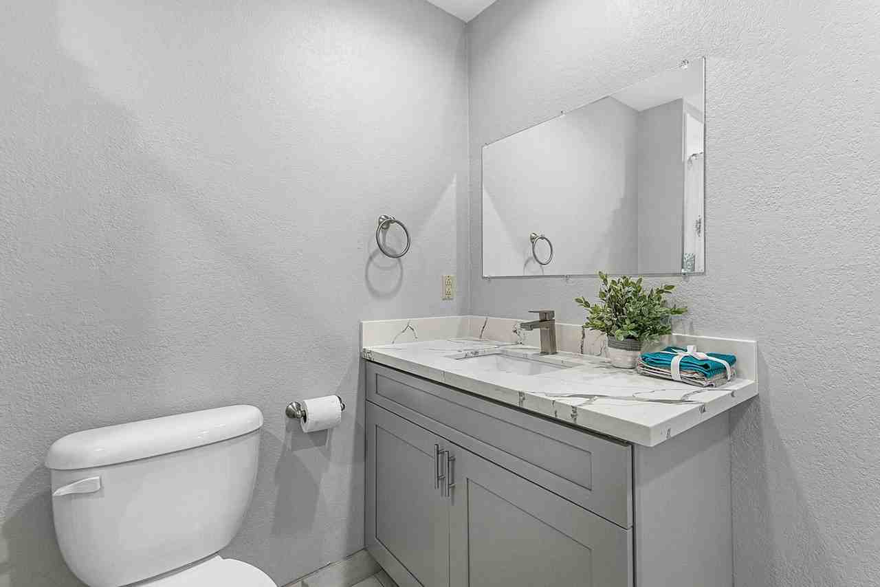 Townebridge Apartments - Photo 6 of 11