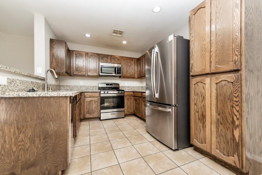 1213 Granite Ash Ave - Photo 7 of 17