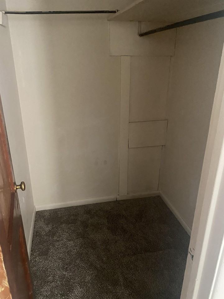 949 Saint Mary St #1 - Photo 6 of 12