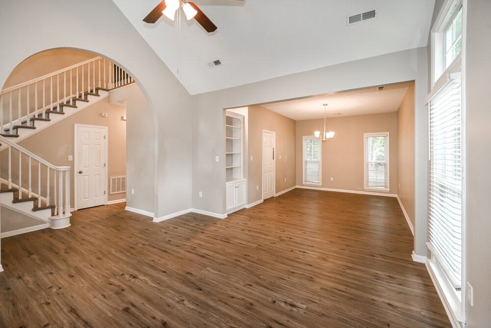 4107 Garden Grove Ln - Photo 5 of 17