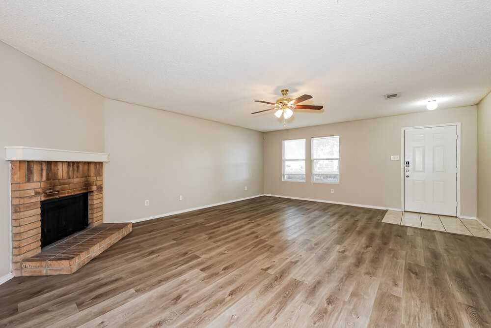 548 Magdalen Ave - Photo 3 of 16