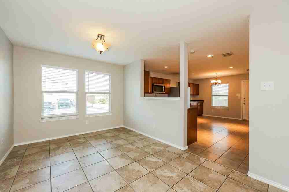 2501 Mill Springs Pass - Photo 6 of 16