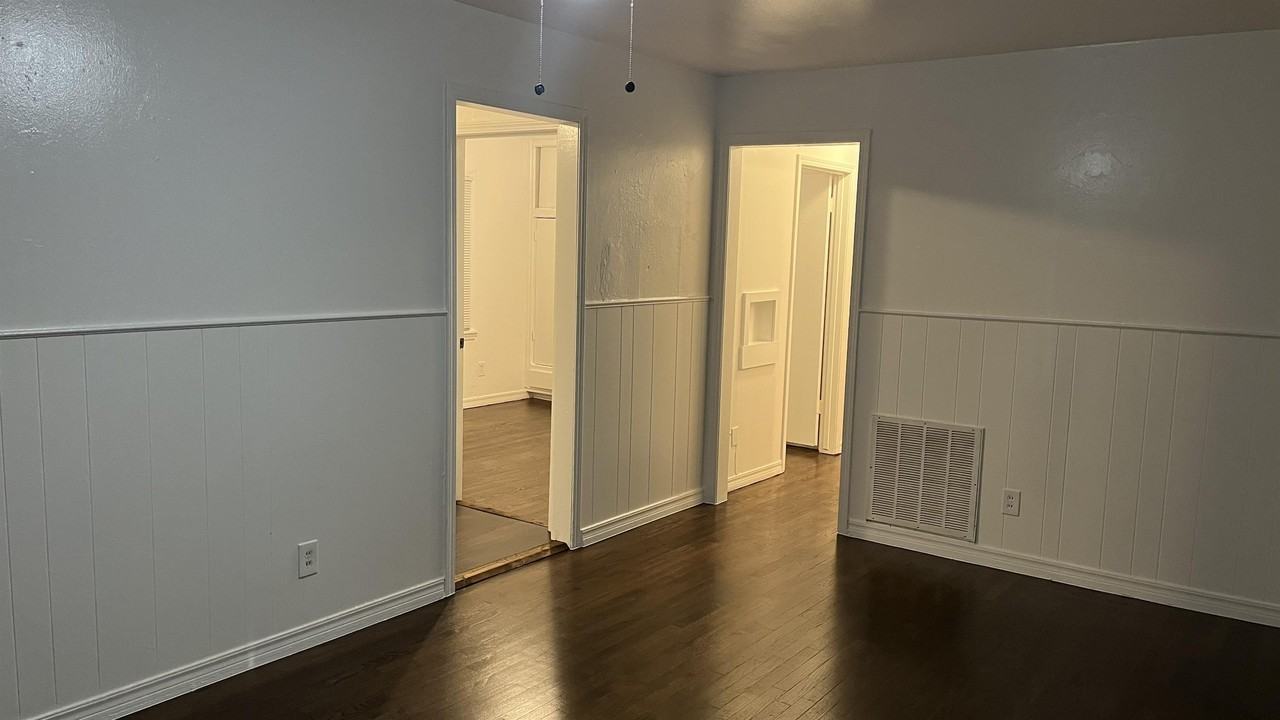 3408 Woodside Dr #1 - Photo 2 of 7