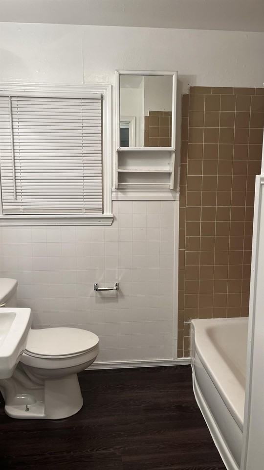 3408 Woodside Dr #1 - Photo 5 of 7