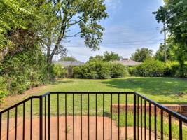 featured image of 1221 Ne 44th St #1