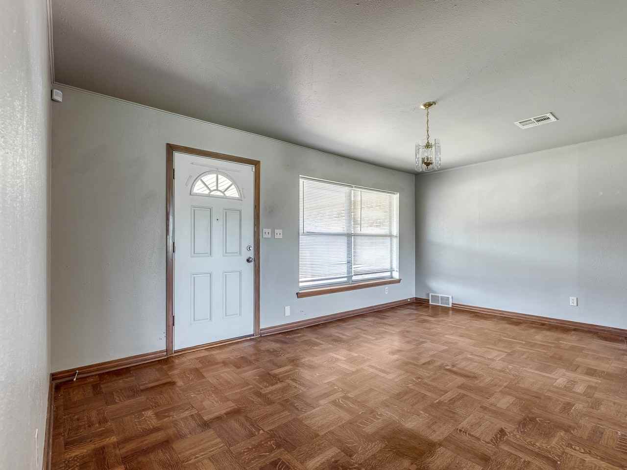 1221 Ne 44th St #1 - Photo 7 of 44
