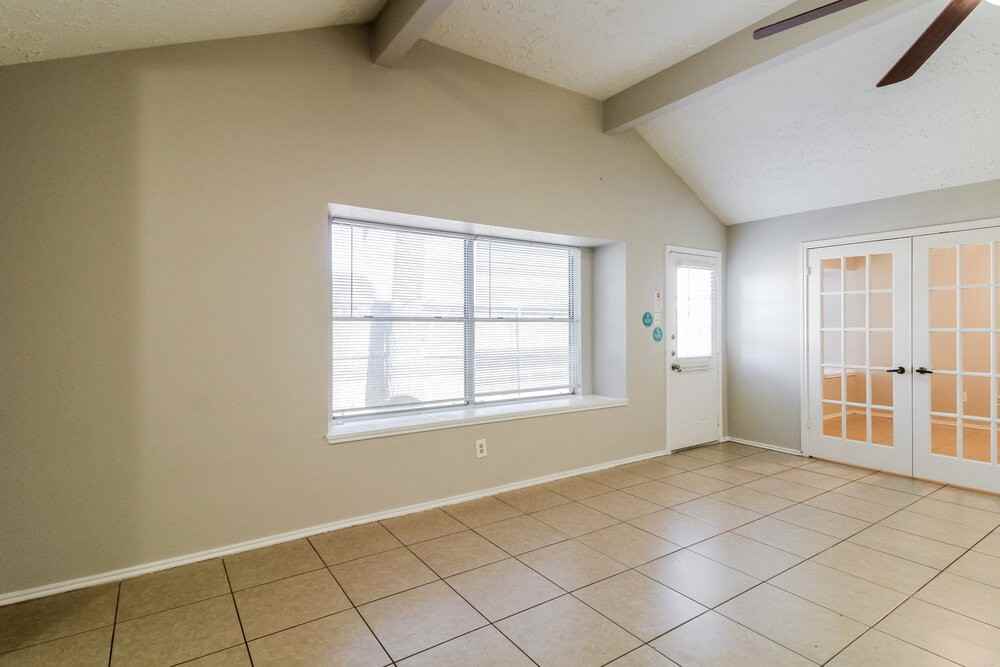 15503 Boulder Oaks Dr - Photo 6 of 16