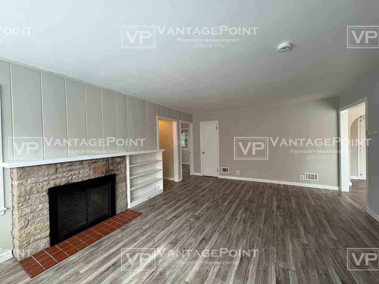 431 E Mission Rd #1 - Photo 3 of 25