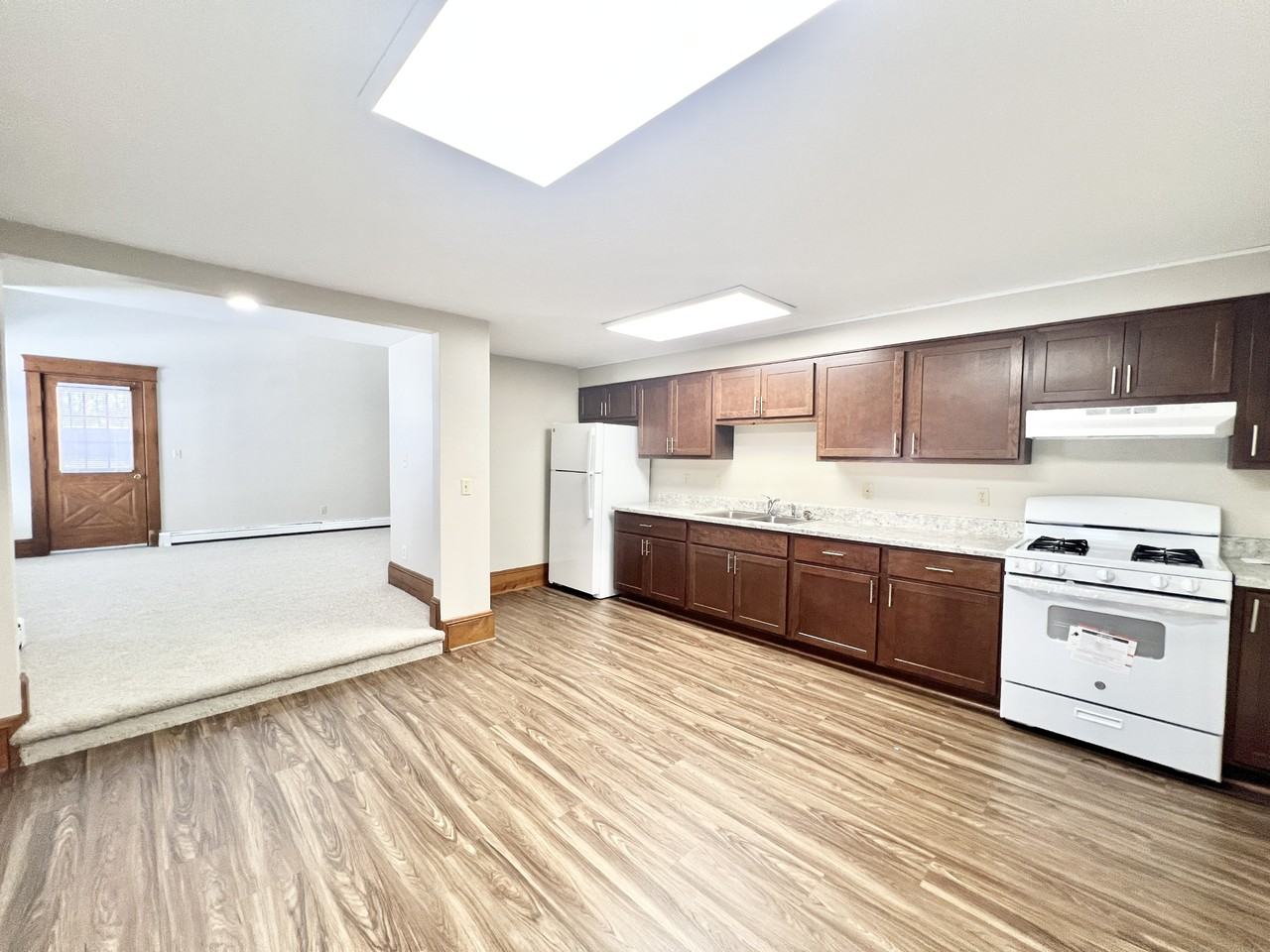 521 E Court St #3 - Photo 7 of 10