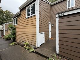 featured image of 1614 Village Park Pl