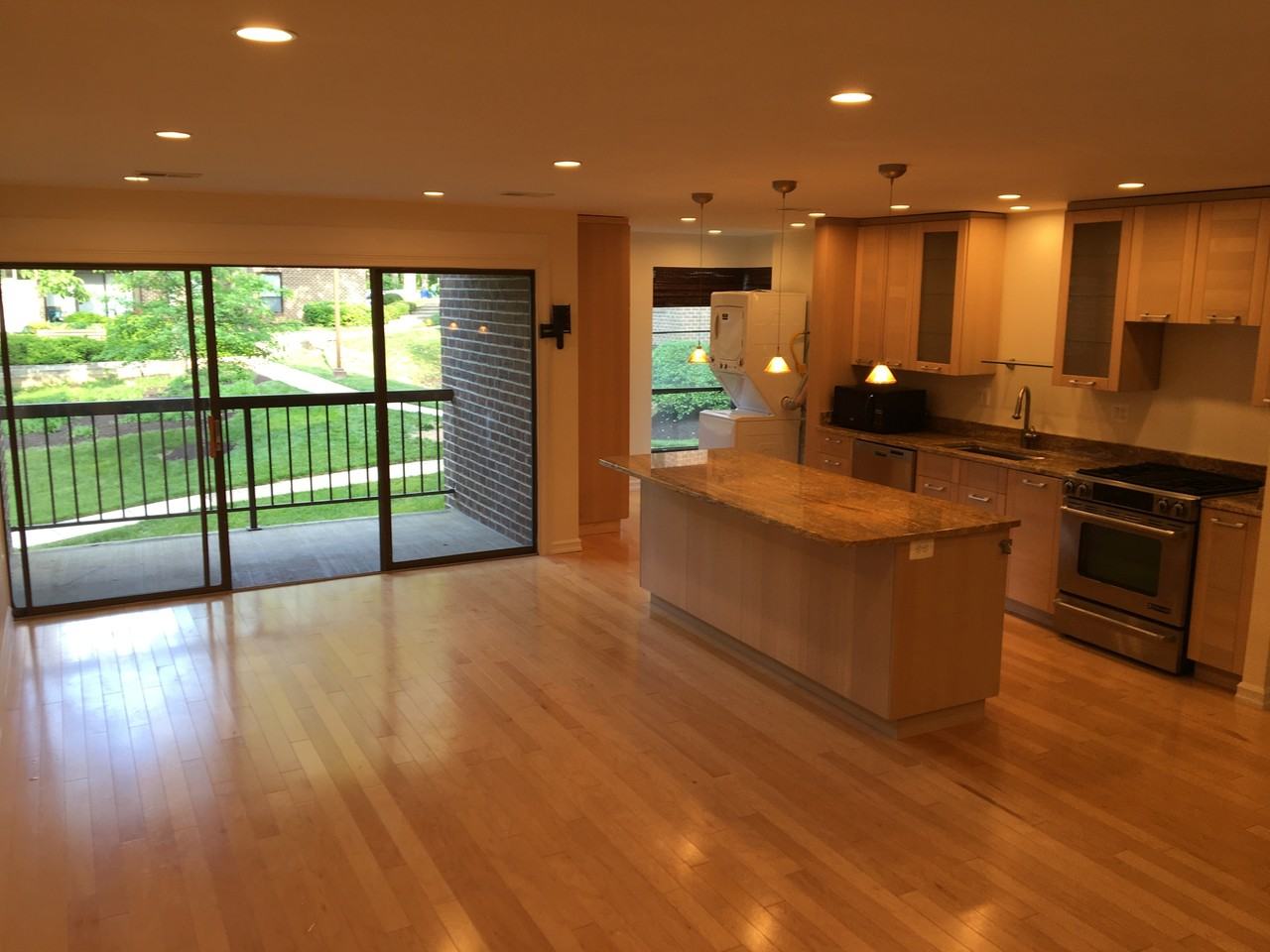 11248 Chestnut Grove Sq #151 - Photo 5 of 12