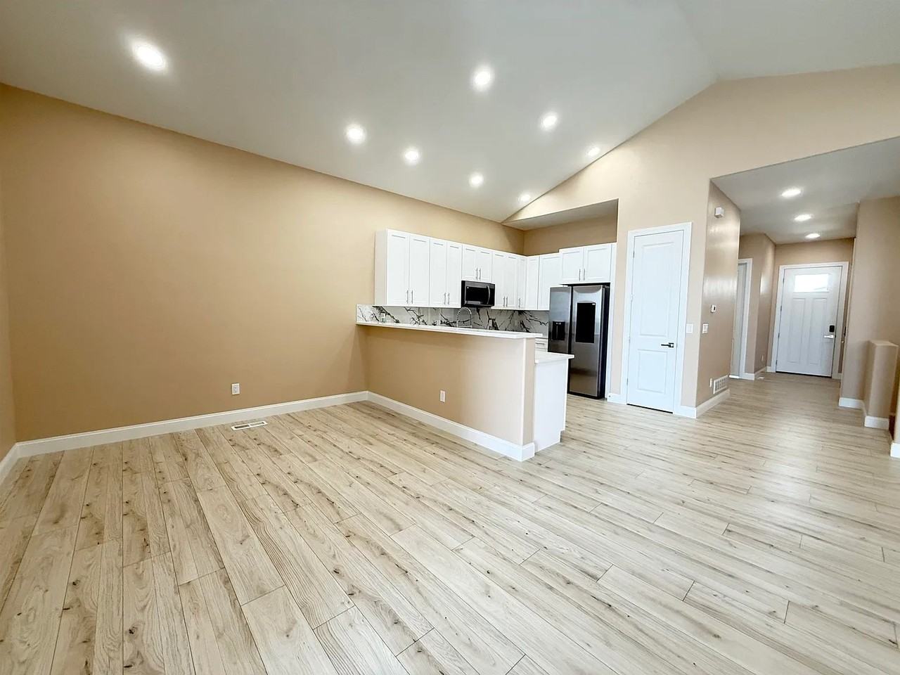3107 W Laux Dr #1 - Photo 5 of 19