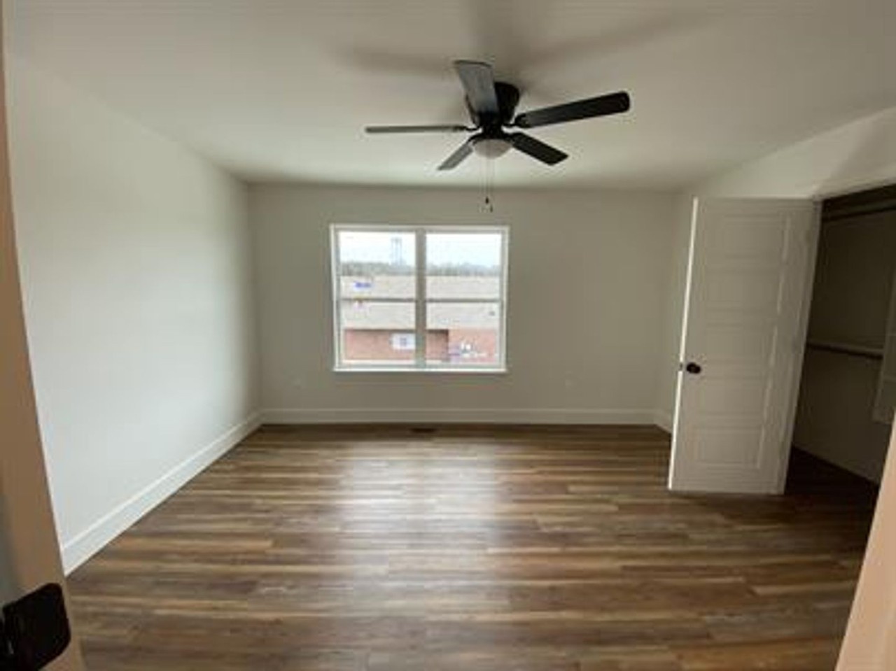1908 Cambridge Village Dr - Photo 5 of 13